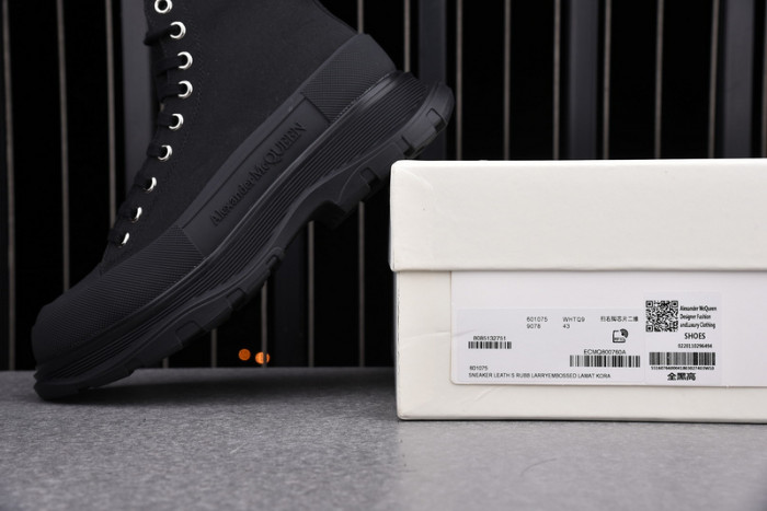 ALEX MCQU SNEAKER