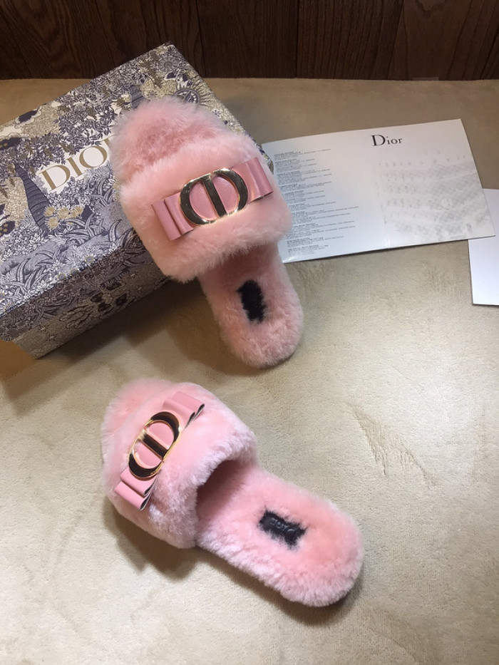 d10r sandal