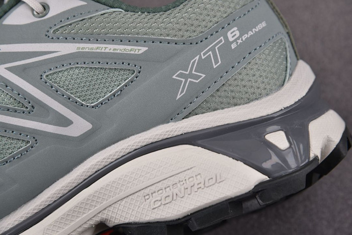 S SNEAKER