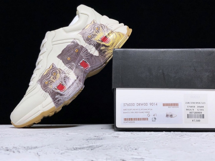 GUI SNEAKER
