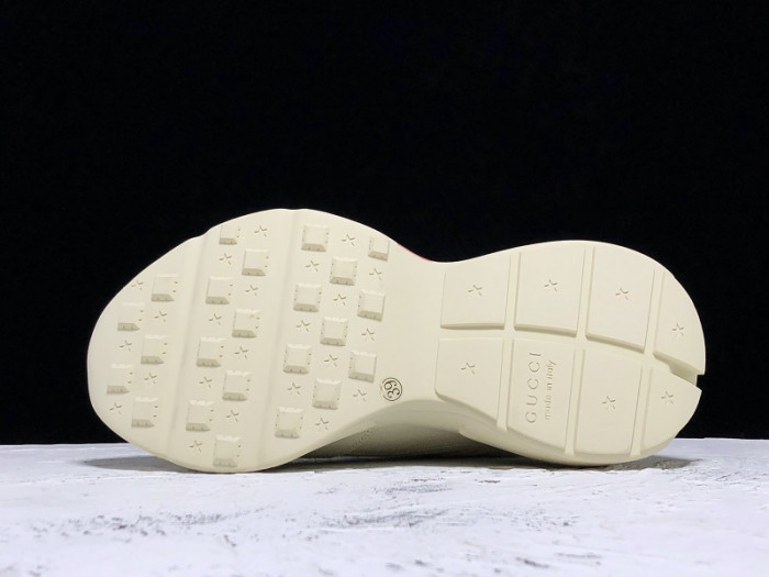 GUI SNEAKER