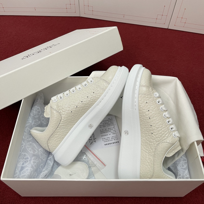 ALEX MCQU SNEAKER