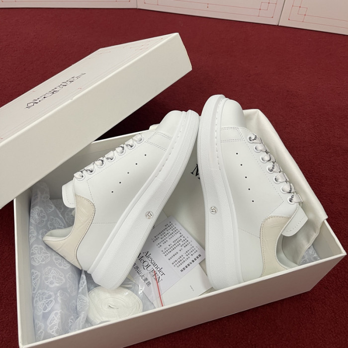 ALEX MCQU SNEAKER