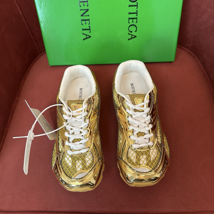 BV sneaker