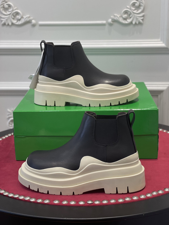 BV boots 033