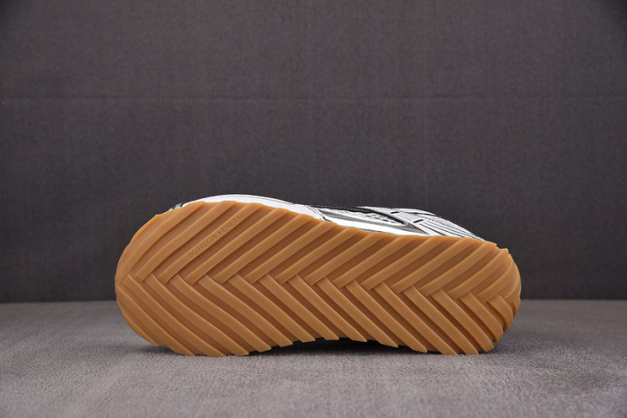 BV sneaker
