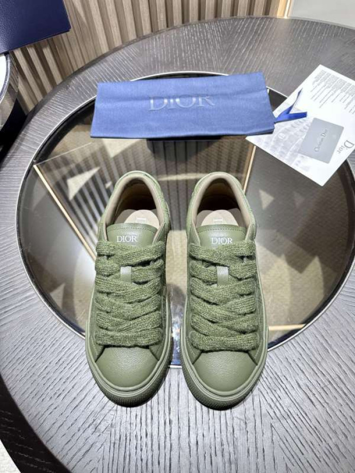 D10R SNEAKER