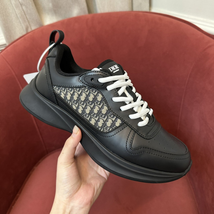 D10R B25 SNEAKER