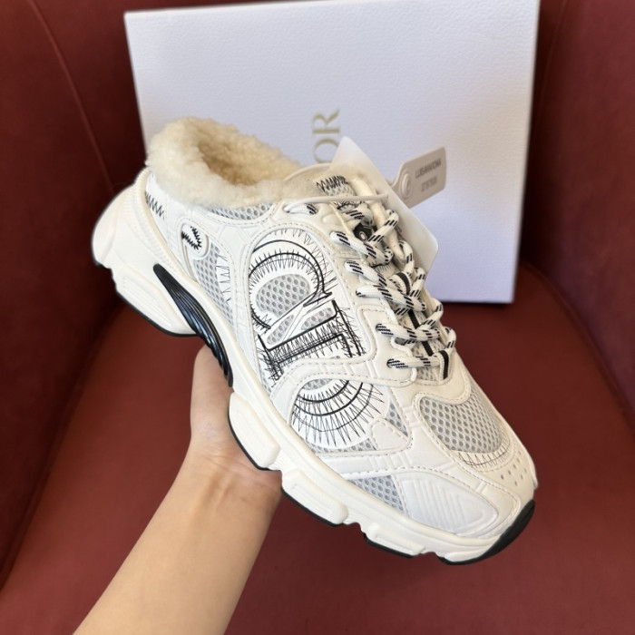 D10R SNEAKER