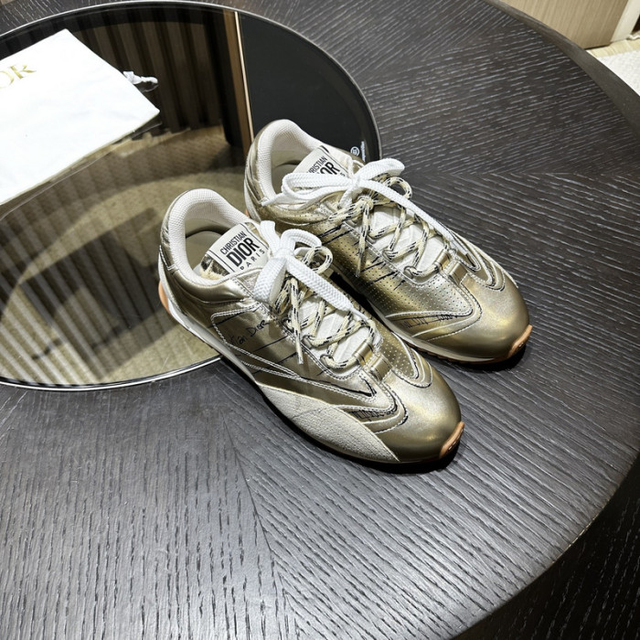 D10R SNEAKER
