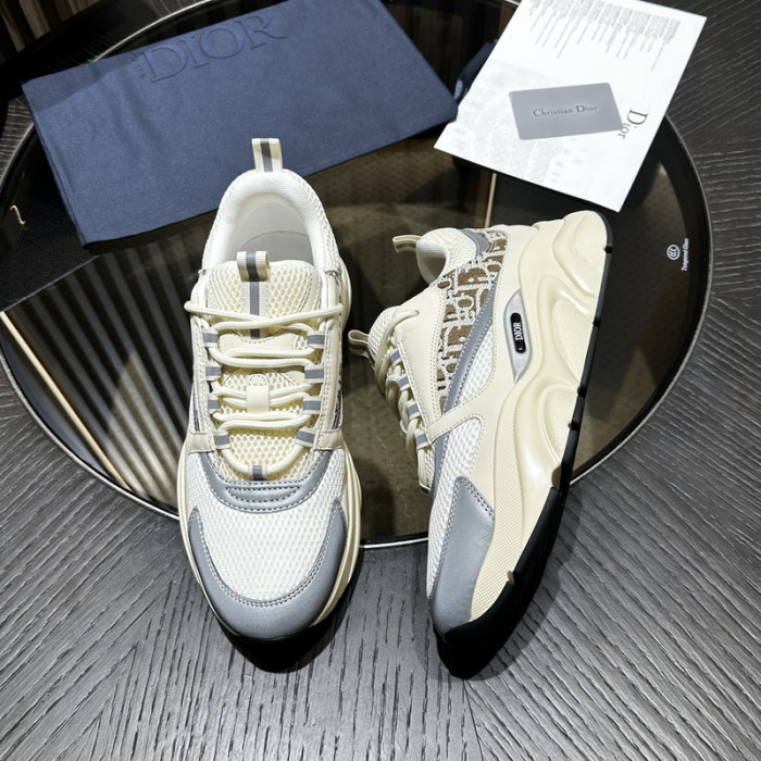 D10R SNEAKER