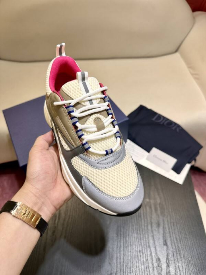 D10R SNEAKER
