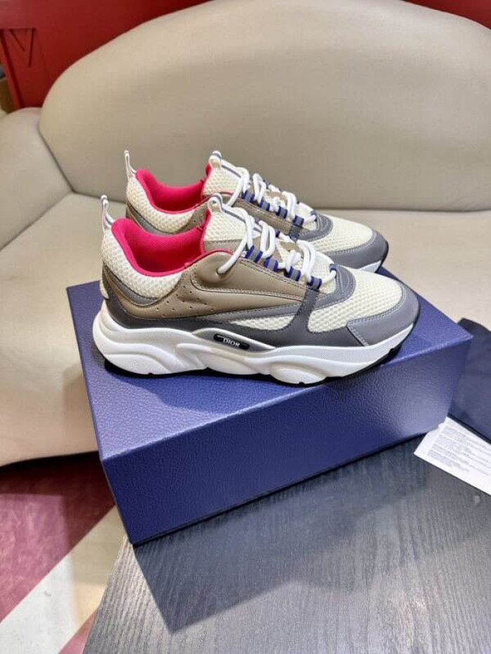 D10R SNEAKER