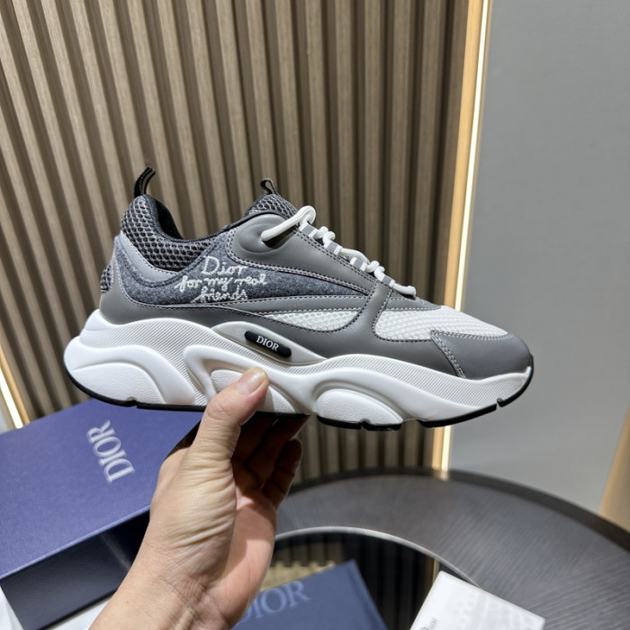 D10R SNEAKER