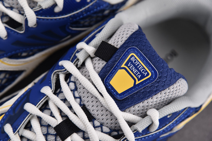 BV sneaker