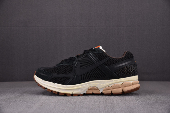 NK Air Zoom Vomero 5 “Black Sesame” FD0533-010