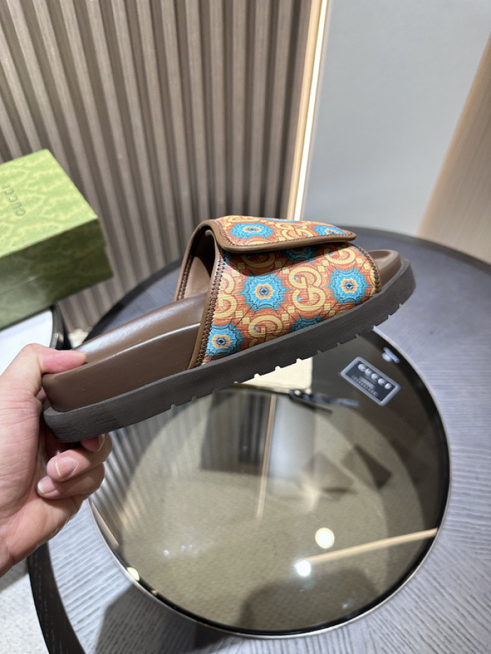 GUI SANDAL