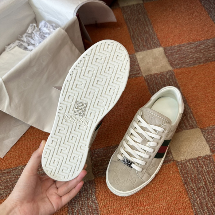 GUI SNEAKER