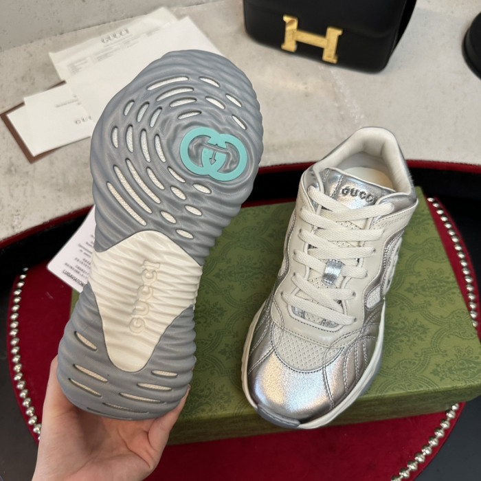 GUI SNEAKER