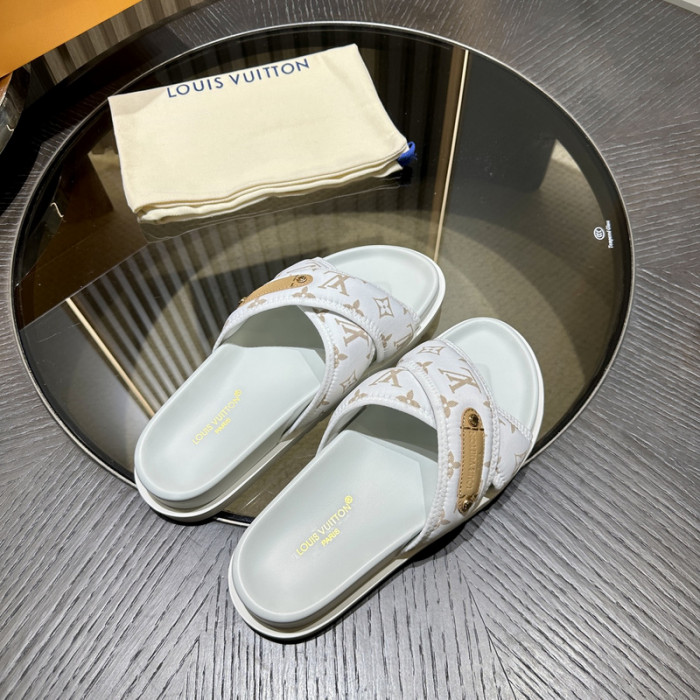 L0VT SANDAL