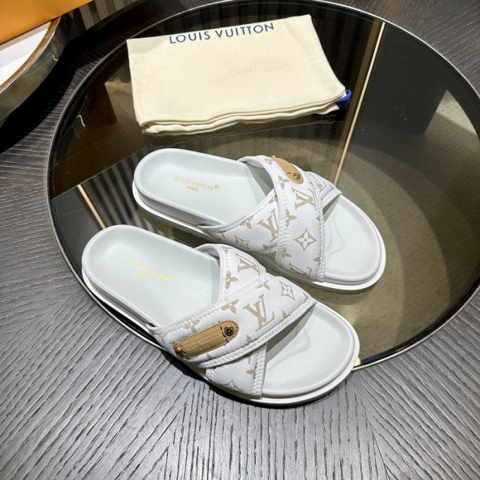 L0VT SANDAL