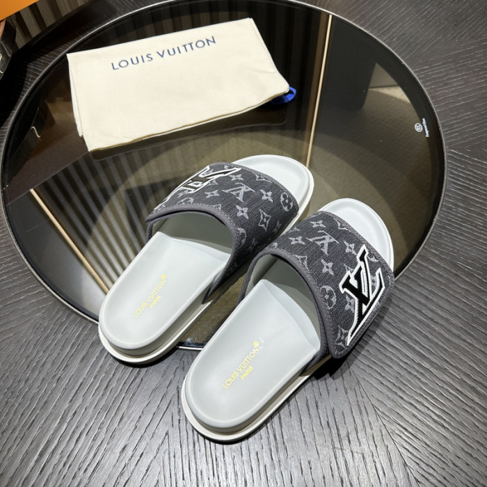 L0VT SANDAL