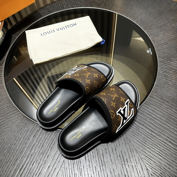 L0VT SANDAL