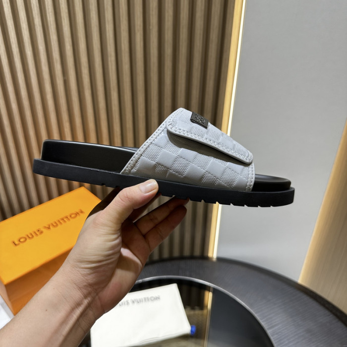 L0VT SANDAL