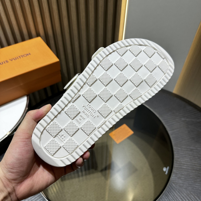 L0VT SANDAL