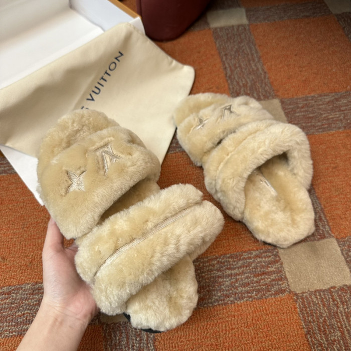 L0VT SANDAL