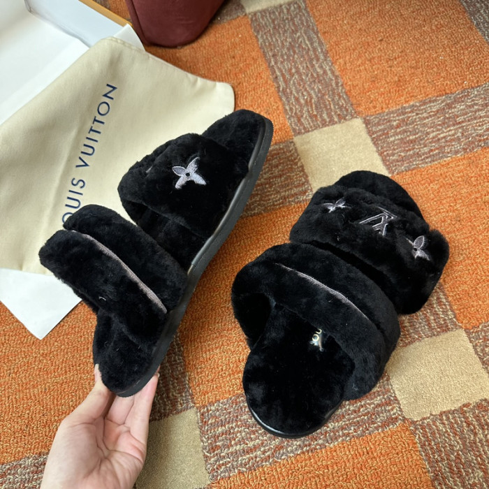 L0VT SANDAL
