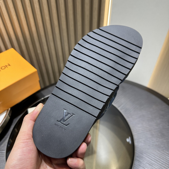 L0VT SANDAL