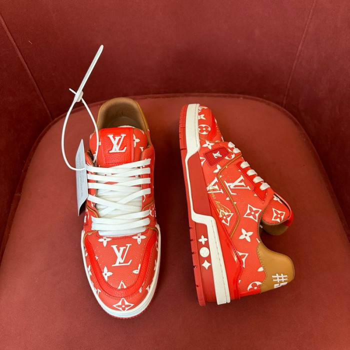 L0VT SNEAKER