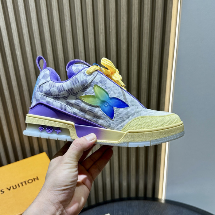 L0VT SNEAKER