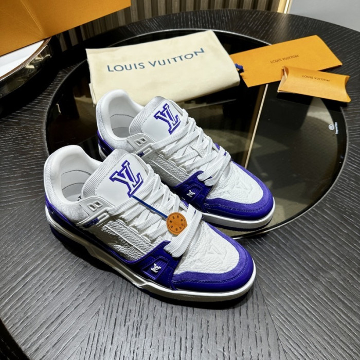 L0VT SNEAKER