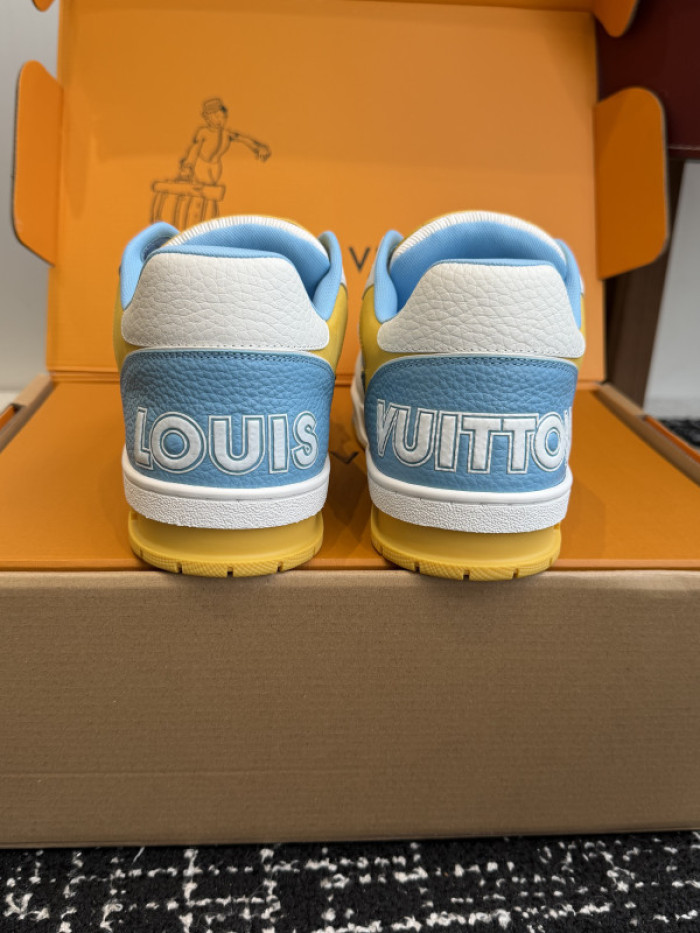 L0VT SNEAKER