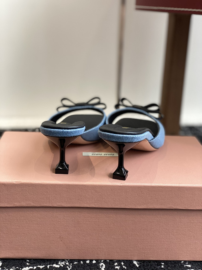 M1U SANDAL