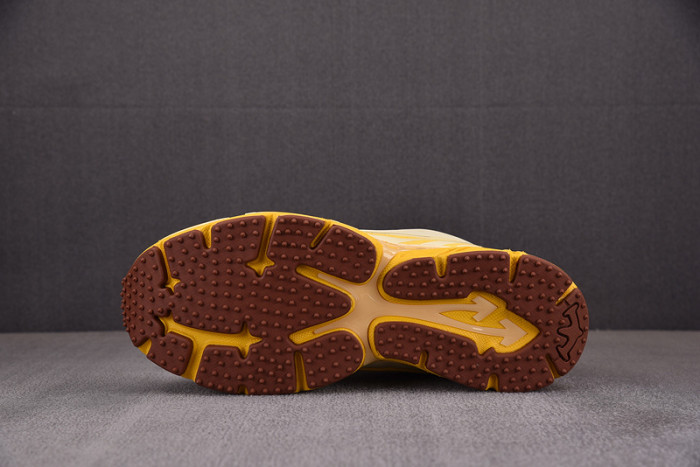 OFW SNEAKER