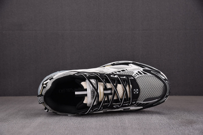OFW SNEAKER