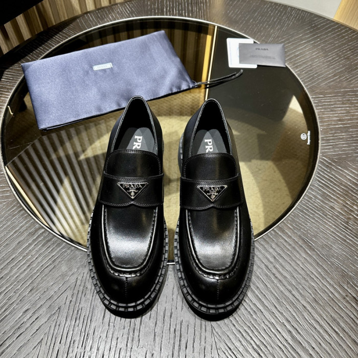 PRAD SNEAKER