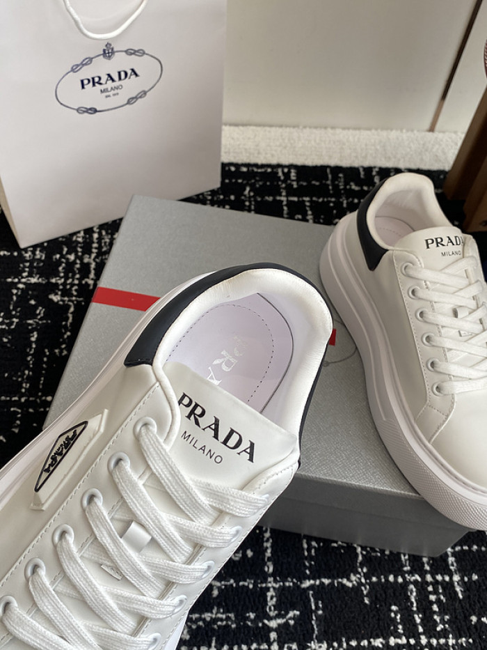 PRAD SNEAKER